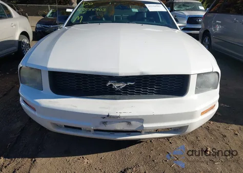 2007 Ford Mustang V6 Deluxe/V6 Premium из США, поврежденный, VIN 1ZVFT80N475351354